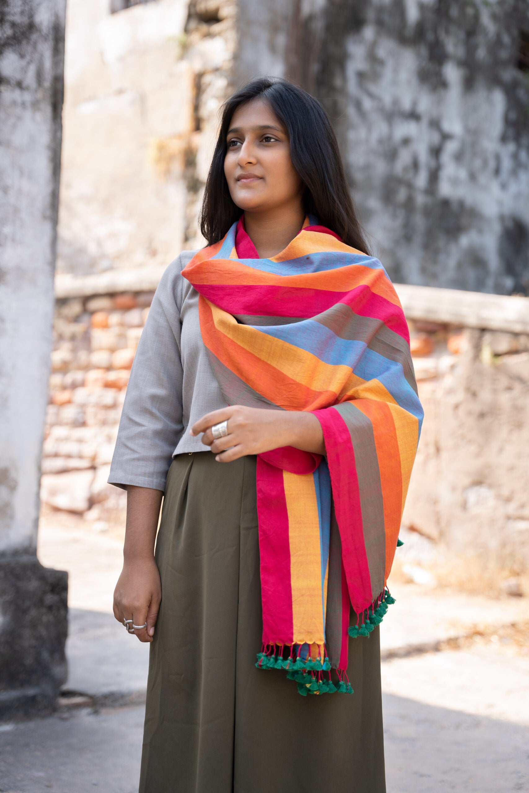 Strings Handwoven Stole